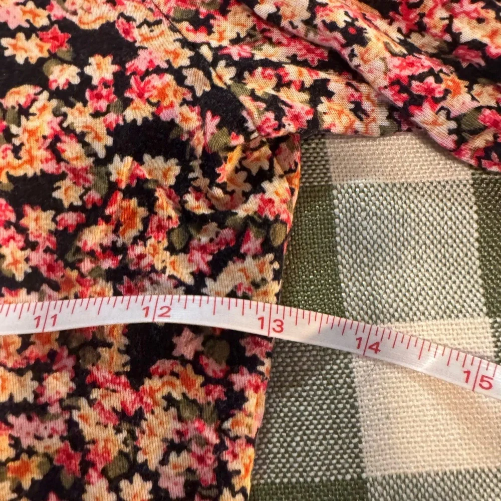 H&M Floral Long Sleeve Turtleneck - Picture 9 of 12